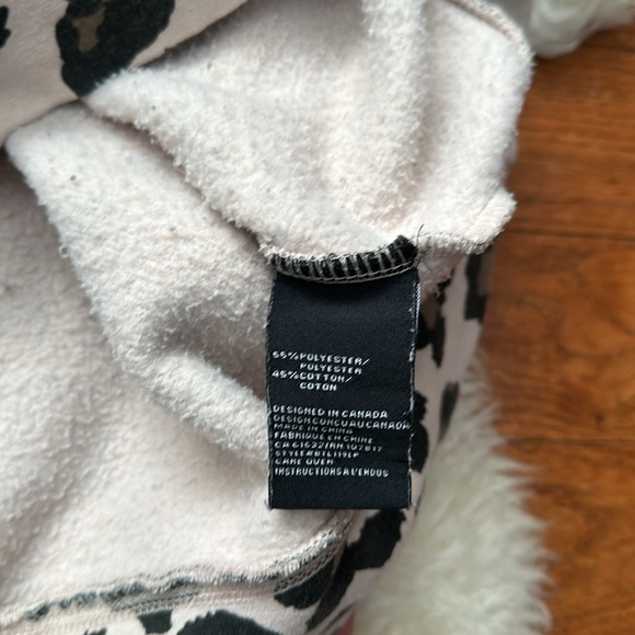 Brunette The Label Sweater - Picture 4 of 4